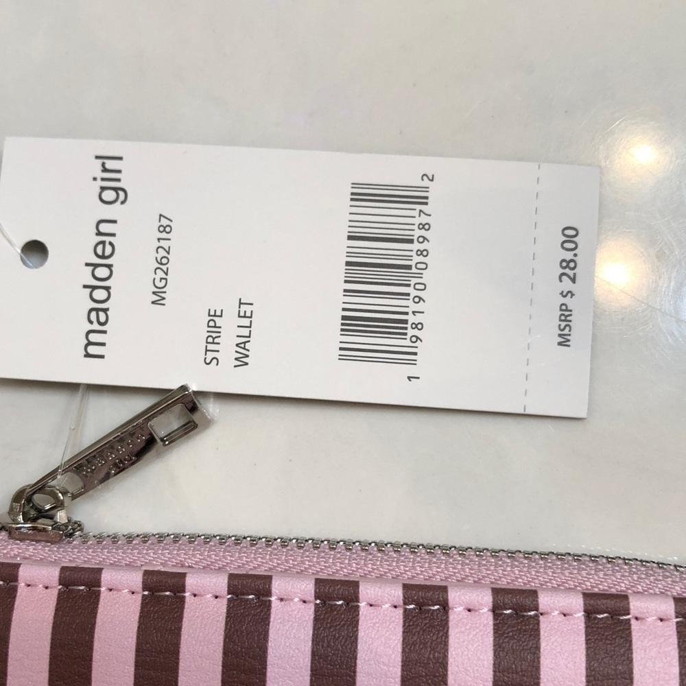 Madden Girl Pink & Brown Striped Bifold Faux Leather Wallet Dachshund Accent NWT - Picture 6 of 16
